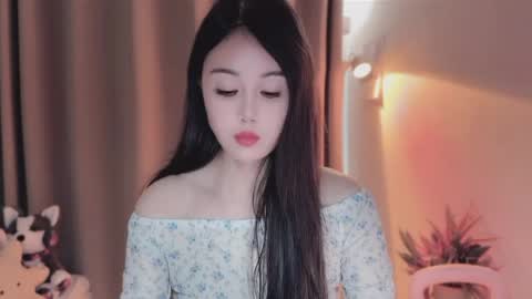Snapshot of yuner0715 chatting on June 2026 03:45:01 AM YunEr online show from June 2026 03:45:01 AM