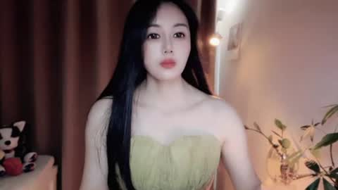 YunEr online show from June 2026 02:06:01 AM