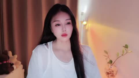 YunEr online show from July 2026 05:10:01 AM