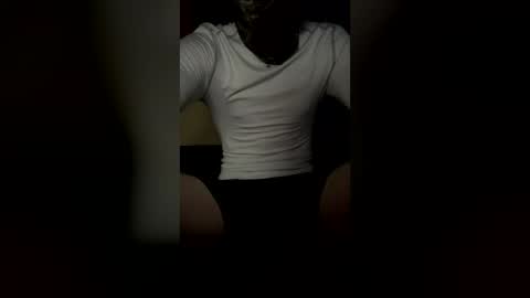 Snapshot of yungnhung_420 chatting on June 2026 07:03:02 AM yungnhung_420 online show from June 2026 07:03:02 AM