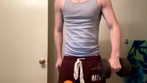 Snapshot of yungstudbev chatting on December 2024 01:19:01 AM yungstudbev online show from December 2024 01:19:01 AM