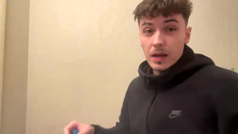 Snapshot of yungstudbev chatting on December 2024 08:47:02 PM yungstudbev online show from December 2024 08:47:02 PM