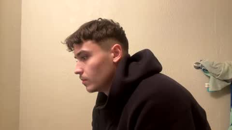 Snapshot of yungstudbev chatting on December 2024 01:53:01 AM yungstudbev online show from December 2024 01:53:01 AM