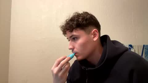 Snapshot of yungstudbev chatting on December 2024 02:23:01 AM yungstudbev online show from December 2024 02:23:01 AM