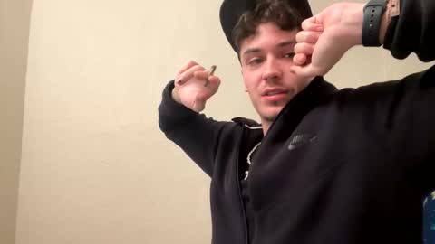 Snapshot of yungstudbev chatting on December 2024 05:14:02 AM yungstudbev online show from December 2024 05:14:02 AM