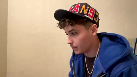 Snapshot of yungstudbev chatting on December 2024 10:51:01 PM yungstudbev online show from December 2024 10:51:01 PM