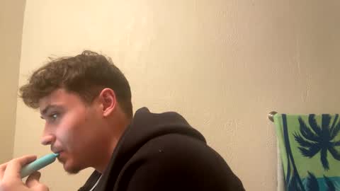 Snapshot of yungstudbev chatting on December 2024 07:28:02 AM yungstudbev online show from December 2024 07:28:02 AM