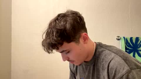 Snapshot of yungstudbev chatting on January 2025 06:37:01 AM yungstudbev online show from January 2025 06:37:01 AM