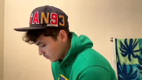 Snapshot of yungstudbev chatting on January 2025 11:51:01 PM yungstudbev online show from January 2025 11:51:01 PM