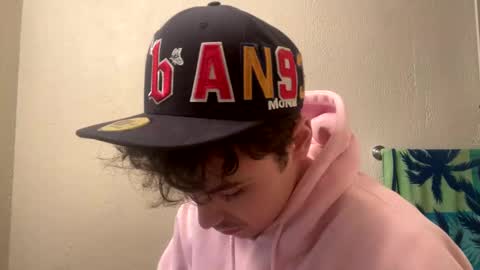 Snapshot of yungstudbev chatting on February 2025 06:48:01 AM yungstudbev online show from February 2025 06:48:01 AM