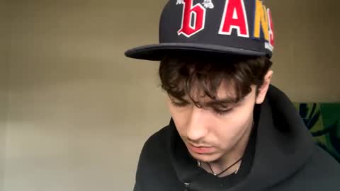 Snapshot of yungstudbev chatting on February 2025 07:04:01 PM yungstudbev online show from February 2025 07:04:01 PM