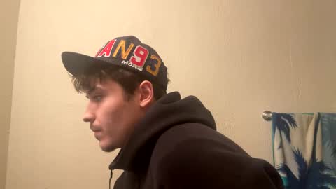 Snapshot of yungstudbev chatting on February 2025 01:04:02 AM yungstudbev online show from February 2025 01:04:02 AM