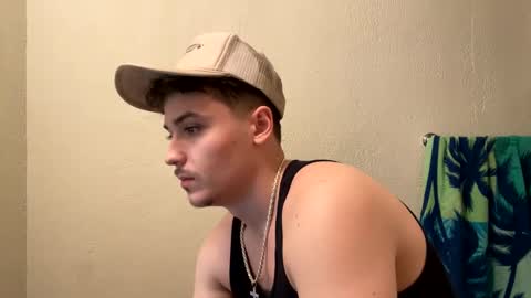 Snapshot of yungstudbev chatting on February 2025 02:10:02 AM yungstudbev online show from February 2025 02:10:02 AM