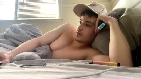 Snapshot of yungstudbev chatting on February 2025 08:39:01 PM yungstudbev online show from February 2025 08:39:01 PM