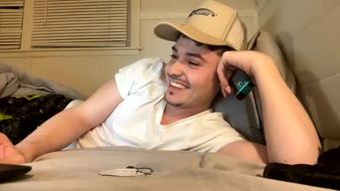 Snapshot of yungstudbev chatting on March 2025 05:38:02 AM yungstudbev online show from March 2025 05:38:02 AM