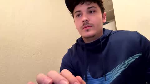 Snapshot of yungstudbev chatting on October 2025 11:35:01 PM yungstudbev online show from October 2025 11:35:01 PM