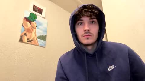 yungstudbev online show from December 2025 06:15:01 PM