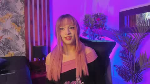 Yuri Kay online show from May 2026 07:30:02 PM