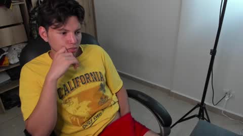 Snapshot of yurii_moody chatting on January 2025 03:09:02 AM yurii_moody online show from January 2025 03:09:02 AM