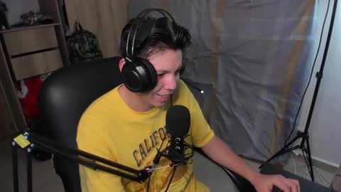 Snapshot of yurii_moody chatting on March 2025 03:02:02 AM yurii_moody online show from March 2025 03:02:02 AM