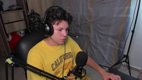 Snapshot of yurii_moody chatting on March 2025 06:07:02 AM yurii_moody online show from March 2025 06:07:02 AM