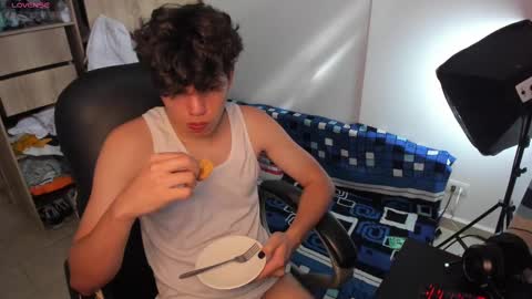 Snapshot of yurii_moody chatting on September 2025 08:24:02 PM yurii_moody online show from September 2025 08:24:02 PM