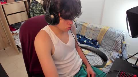 Snapshot of yurii_moody chatting on October 2025 09:26:02 PM yurii_moody online show from October 2025 09:26:02 PM