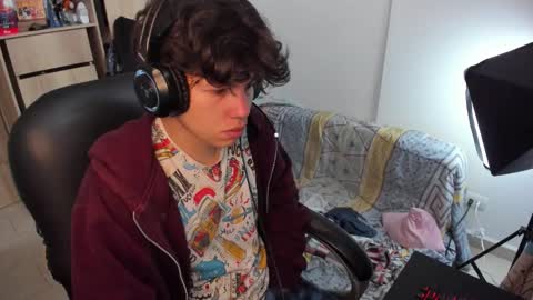 Snapshot of yurii_moody chatting on October 2025 06:12:01 PM yurii_moody online show from October 2025 06:12:01 PM