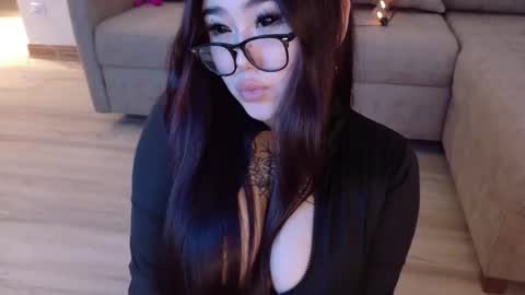 Snapshot of yurikomay chatting on November 2025 10:36:02 AM Hi My name Yuriko online show from November 2025 10:36:02 AM