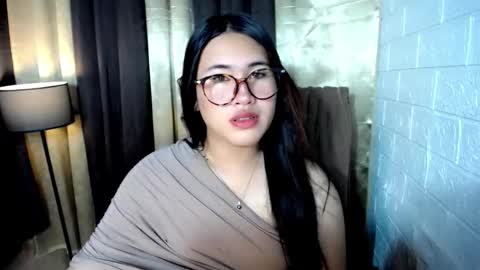 yuriyumixx_xoxo online show from November 2025 07:34:01 PM