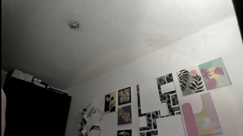 paola online show from April 2026 12:46:02 AM