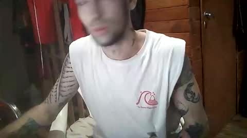 Snapshot of yuumis chatting on November 2025 10:04:02 AM Yuumi online show from November 2025 10:04:02 AM