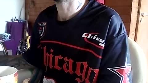 Snapshot of yuumis chatting on April 2026 02:48:02 PM Yuumi online show from April 2026 02:48:02 PM