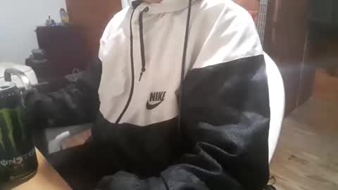 Snapshot of yuumis chatting on April 2026 06:32:01 AM Yuumi online show from April 2026 06:32:01 AM