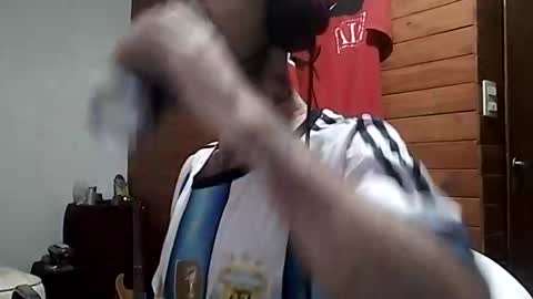 Snapshot of yuumis chatting on April 2026 05:45:02 AM Yuumi online show from April 2026 05:45:02 AM