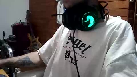 Snapshot of yuumis chatting on April 2026 06:05:02 AM Yuumi online show from April 2026 06:05:02 AM