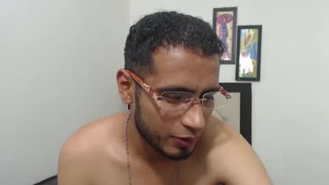 Snapshot of yuyussthh chatting on November 2025 04:56:01 AM yuyussthh online show from November 2025 04:56:01 AM