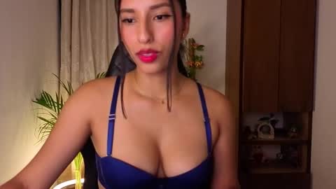 Snapshot of yuziidreams chatting on March 2026 02:38:02 AM yuzii Im new to these pages so I hope you guys are kind to me. online show from March 2026 02:38:02 AM