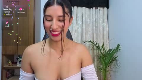 Snapshot of yuziidreams chatting on March 2026 02:47:02 AM yuzii Im new to these pages so I hope you guys are kind to me. online show from March 2026 02:47:02 AM