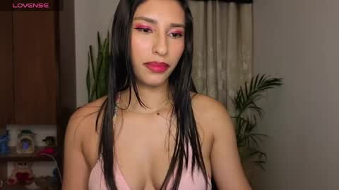 Snapshot of yuziidreams chatting on April 2026 11:27:02 PM yuzii Im new to these pages so I hope you guys are kind to me. online show from April 2026 11:27:02 PM