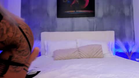 Snapshot of yviann chatting on February 2025 09:31:01 AM YviAnn online show from February 2025 09:31:01 AM