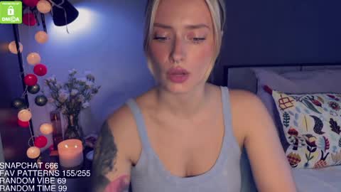 Snapshot of yvie_ chatting on April 2026 06:33:01 AM The Queen Bitch of the United Kingdom online show from April 2026 06:33:01 AM