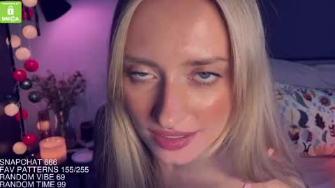 Snapshot of yvie_ chatting on April 2026 05:56:02 AM The Queen Bitch of the United Kingdom online show from April 2026 05:56:02 AM