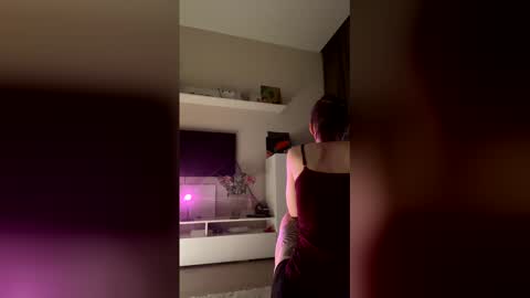 Snapshot of zabavka chatting on December 2025 06:14:02 PM lia online show from December 2025 06:14:02 PM