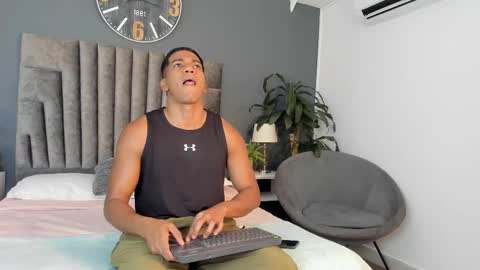zac online show from October 2025 07:23:02 PM