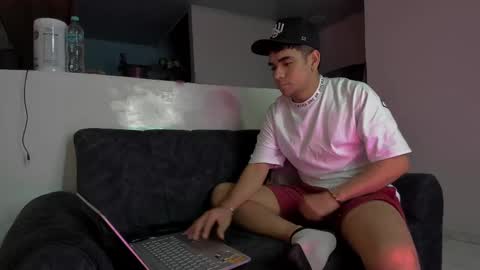 Snapshot of zac_joness chatting on January 2025 06:07:01 AM zac online show from January 2025 06:07:01 AM