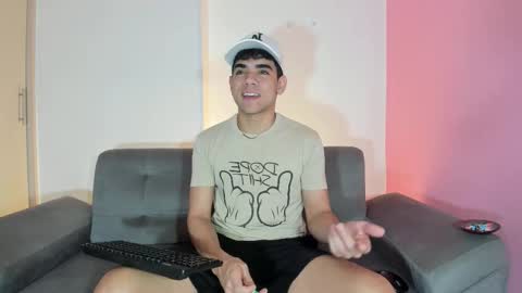 Snapshot of zac_joness chatting on September 2025 12:16:02 PM zac online show from September 2025 12:16:02 PM