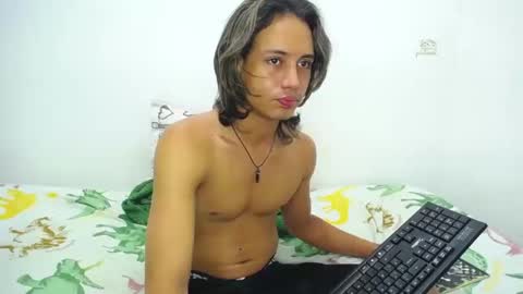 Snapshot of zach__gillmour chatting on April 2026 02:14:01 PM jesus online show from April 2026 02:14:01 PM