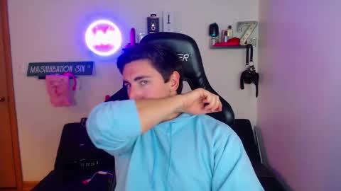 Zach Rhyder online show from December 2024 02:14:01 AM