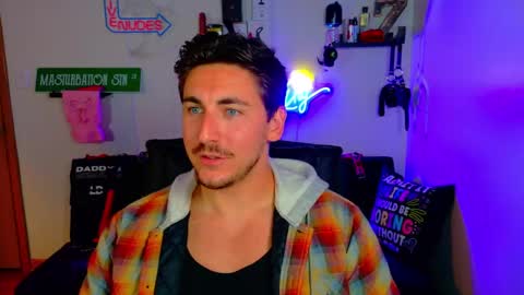 Zach Rhyder online show from October 2025 12:20:01 AM